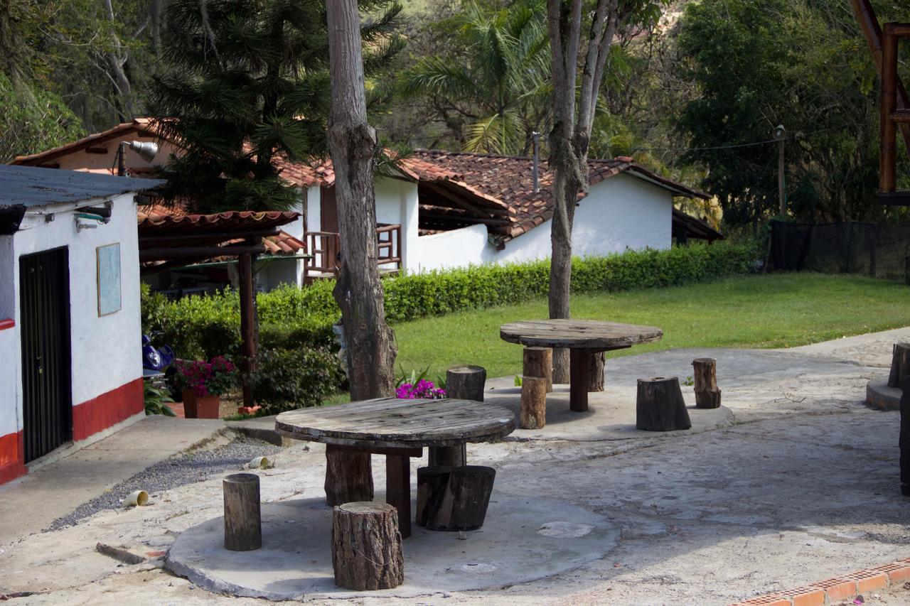 Hotel La Montoya Curiti